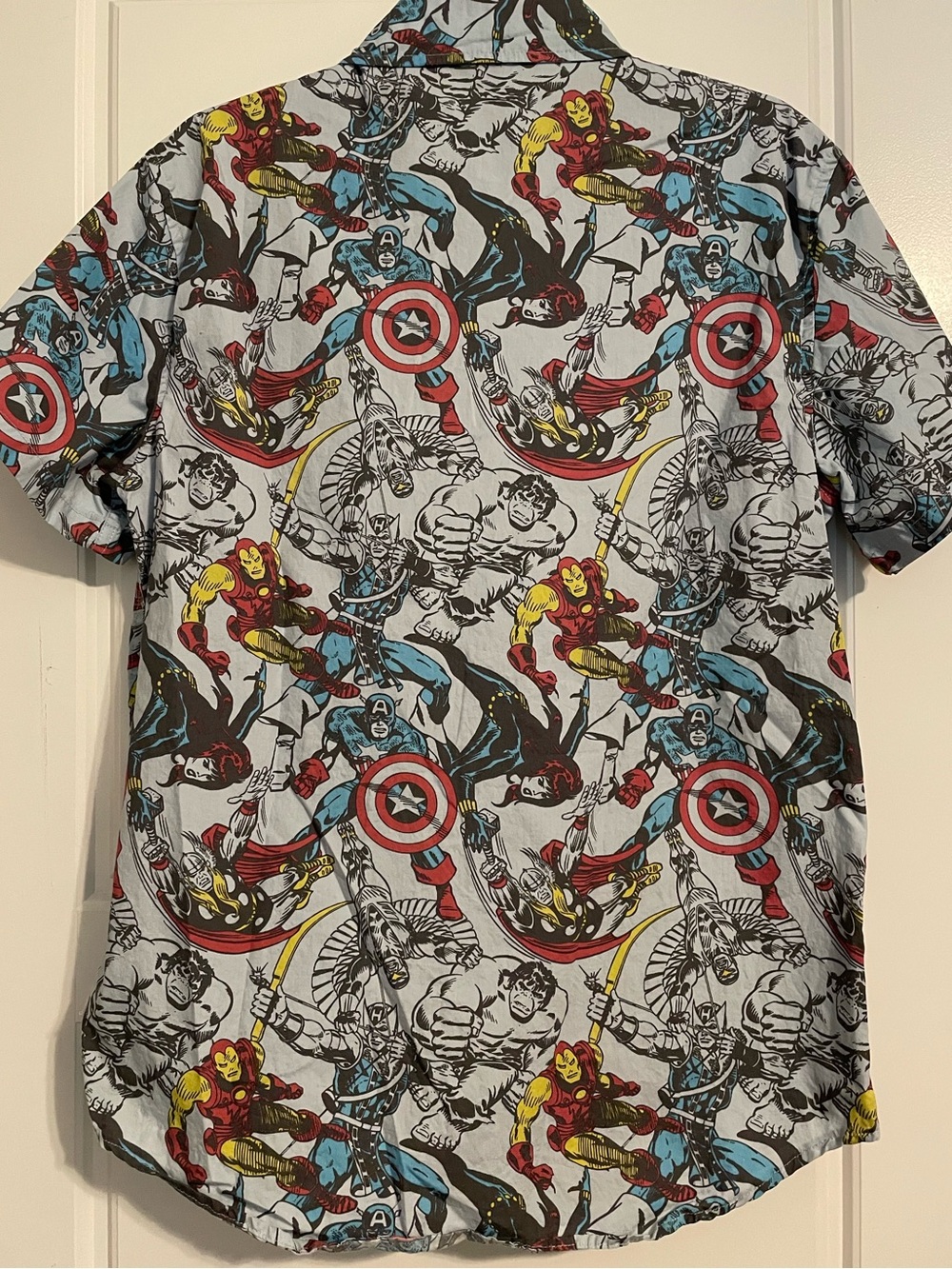 Marvel Light Blue Short-Sleeve Button-Down Shirt with Superhero Comic Print - Picture 9 of 9